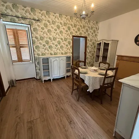 Maison De Village *